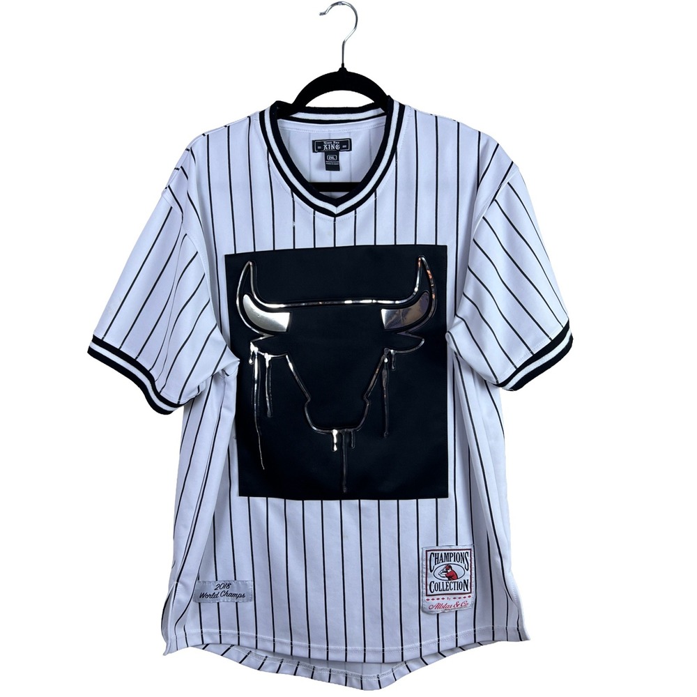 Bare Fox King Mens 2XL White Pinstripe Baseball‎ Jersey Chrome Bull Graphic